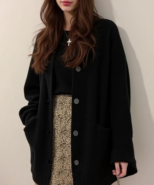 cammie(キャミー)の「ロールアップスリーブオーバーサイズカーディガン(カーディガン/ボレロ・レディース・ベージュ/ブラック/オフホワイト・F)」の13枚目の写真