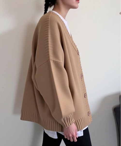 cammie(キャミー)の「ロールアップスリーブオーバーサイズカーディガン(カーディガン/ボレロ・レディース・ベージュ/ブラック/オフホワイト・F)」の7枚目の写真