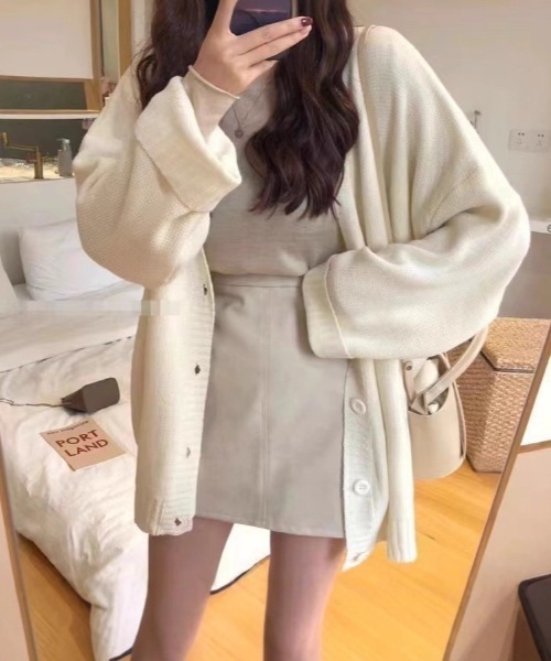 cammie(キャミー)の「ロールアップスリーブオーバーサイズカーディガン(カーディガン/ボレロ・レディース・ベージュ/ブラック/オフホワイト・F)」の9枚目の写真