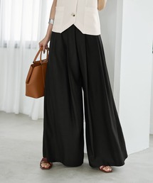 抜群の落ち感スルスル超ワイドパンツ
