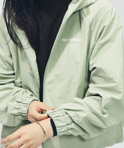 NEW BALANCE（ニューバランス）の「【アルペン限定】 ニューバランス New Balance THE CITY ナイロンフーデットジャケット（ナイロンジャケット・レディース・ブラック/アイボリー/グリーン・M/L）」の15枚目の写真