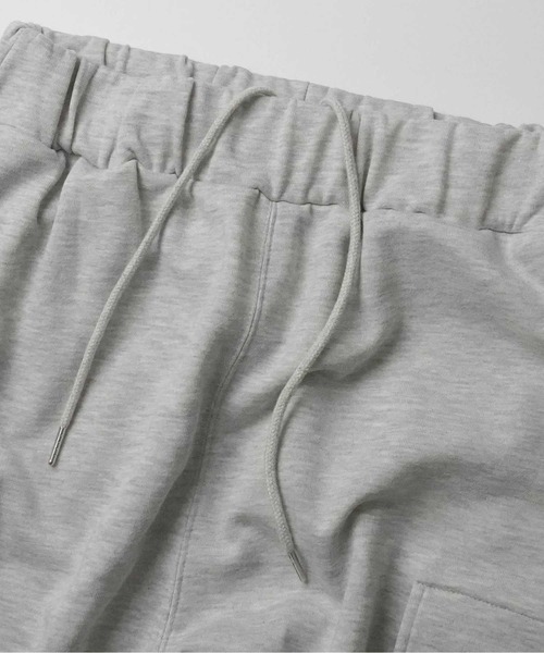ILL'S(イルズ)の「ビッグポケット 裾ドローコード ワイドシルエット 裏毛スウェットカーゴパンツ(カーゴパンツ・メンズ・アッシュグレー/杢グレー/ブラック・M/L)」の12枚目の写真