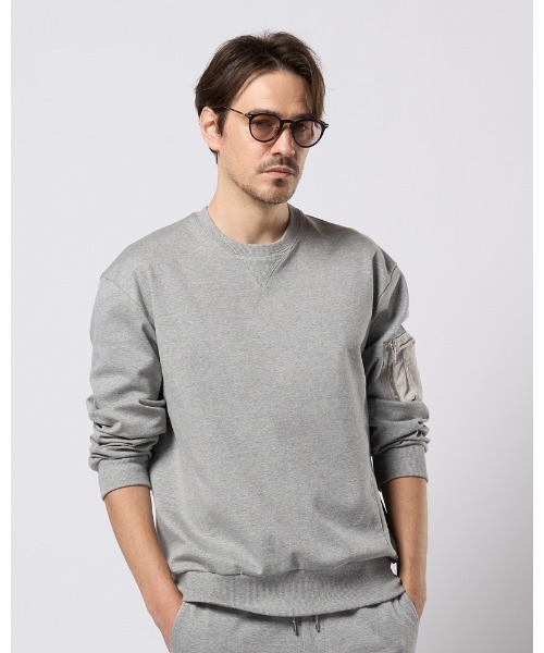 wjk(ダヴルジェイケイ)の「utility pocket sweatshirt(スウェット・メンズ・ブラック/ライトベージュ/トップグレー・SMALL/MEDIUM/LARGE/X-LARGE)」の2枚目の写真