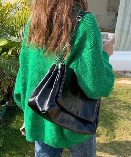 Burner(バーナー)の「【OKUOKU 0909】チェーンストラップ 大容量レザーショルダーバッグ oku-bag-32-28【RBTS】(ショルダーバッグ・レディース・ブラック・FREE)」の11枚目の写真