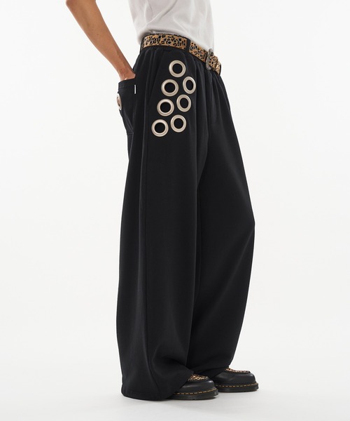 WISH FOR EVER(ウィッシュフォーエバー)の「EYELET DESIGN SWEAT PANTS / アイレットデザインスウェットパンツ(スウェットパンツ・メンズ・ピンク/グレー/ブラック・SMALL/LARGE/MEDIUM)」の4枚目の写真