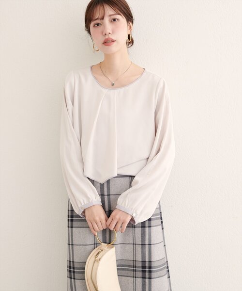 natural couture（ナチュラルクチュール）の「アシメパイピングボウブラウス（シャツ/ブラウス・レディース・ブラウン/ネイビー/グレイッシュベージュ/アイボリー・FREE）」の7枚目の写真