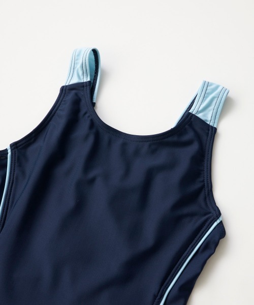 OP/RUSTY（オーピー/ラスティー）の「【ノーブランド】スクール水着 キッズ キュロットワンピース水着 Aラインワンピース スイミング  日焼け対策 UVカット ストレッチ素材（水着・キッズ・ネイビー/サックスブルー/ネイビー×ホワイト/ブラック×パープル・130/140/150/160/170）」の9枚目の写真