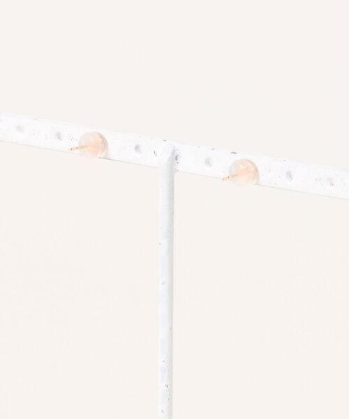 TAKE-UP（テイクアップ）の「【WEB限定商品】K10 シンプルラウンド1粒ピアス（YG）（ピアス（両耳用）・レディース・イエローゴールド・FREE）」の6枚目の写真