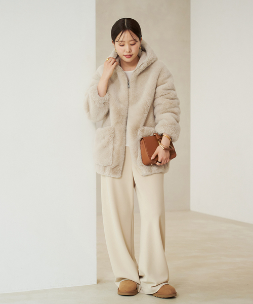 plage（プラージュ）の「Vegancode / ヴィ―ガンコード FAUX FUR ブルゾン（その他アウター・レディース・カーキ/アイボリー・FREE）」の5枚目の写真