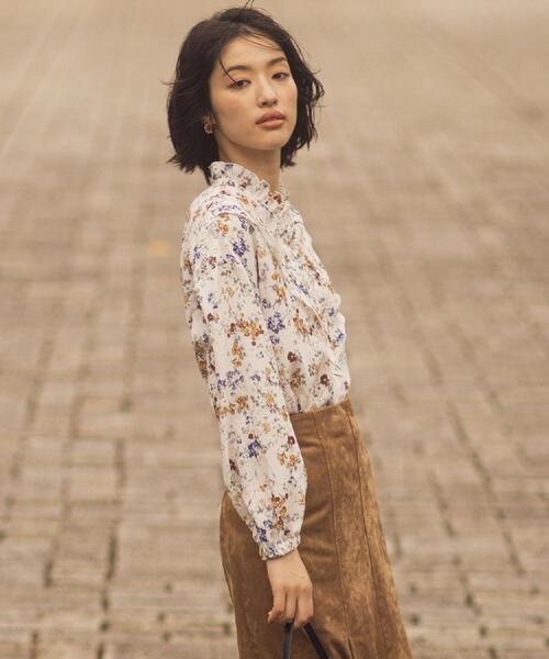 grove（グローブ）の「カスリフラワープリントブラウス（シャツ/ブラウス・レディース・モスグリーン系/アイボリー系・03/02/01/04/05）」の2枚目の写真