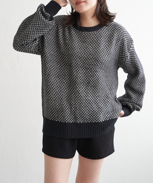 VENCEEXCHANGE(ヴァンスエクスチェンジ)の「バーズアイクルーネックニットプル(ニット/セーター・レディース・ブラック/ライトブルー/オリーブ・S/L/M)」の11枚目の写真