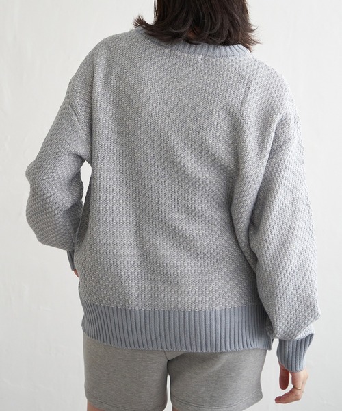 VENCEEXCHANGE(ヴァンスエクスチェンジ)の「バーズアイクルーネックニットプル(ニット/セーター・レディース・ブラック/ライトブルー/オリーブ・S/L/M)」の16枚目の写真