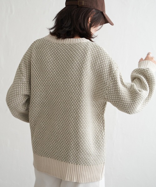 VENCEEXCHANGE(ヴァンスエクスチェンジ)の「バーズアイクルーネックニットプル(ニット/セーター・レディース・ブラック/ライトブルー/オリーブ・S/L/M)」の20枚目の写真