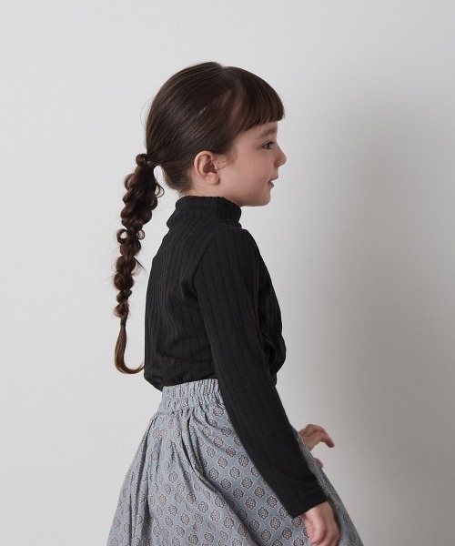 riziere（リジェール）の「ジャガード柄シームレスハイネックプルオーバー（Tシャツ/カットソー・キッズ・グレー/アイボリー/ブラック・90/100/110/120/130/140/150）」の14枚目の写真