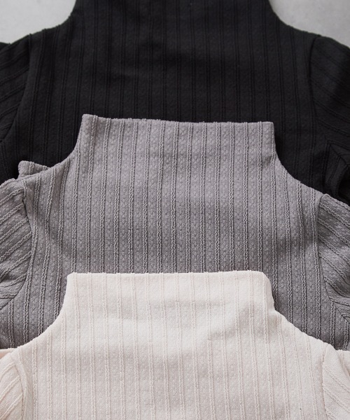 riziere（リジェール）の「ジャガード柄シームレスハイネックプルオーバー（Tシャツ/カットソー・キッズ・グレー/アイボリー/ブラック・90/100/110/120/130/140/150）」の20枚目の写真