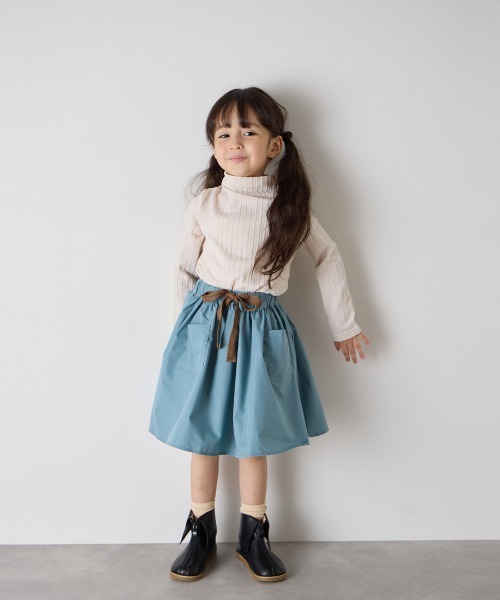 riziere（リジェール）の「ジャガード柄シームレスハイネックプルオーバー（Tシャツ/カットソー・キッズ・グレー/アイボリー/ブラック・90/100/110/120/130/140/150）」の9枚目の写真