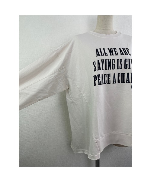 WORLD WIDE LOVE!（ワールドワイドラブ）の「ALL WE ARE 切り替えトップス（スウェット・レディース・ラベンダー/ブラック/オフホワイト・1）」の7枚目の写真