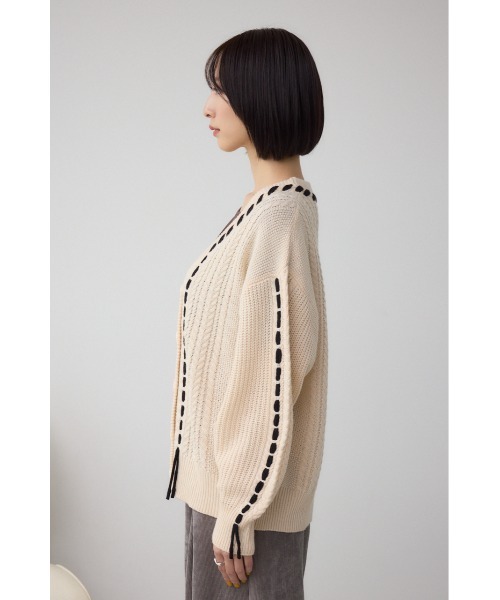 AZUL by moussy(アズールバイマウジー)の「ステッチデザインカーディガン(カーディガン/ボレロ・レディース・アイボリー/ブラック/ブラウン・FREE)」の7枚目の写真