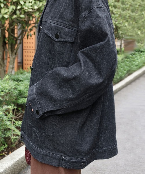 Brown&Street(ブラウンアンドストリート)の「オーバーサイズデニムジャケット(デニムジャケット・レディース・ブラック・FREE)」の16枚目の写真
