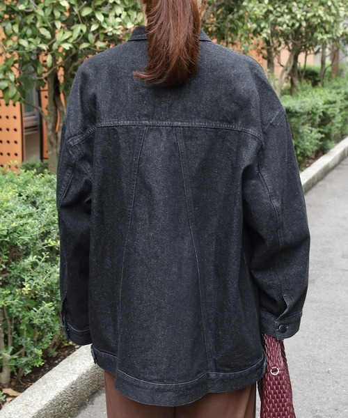 Brown&Street(ブラウンアンドストリート)の「オーバーサイズデニムジャケット(デニムジャケット・レディース・ブラック・FREE)」の17枚目の写真