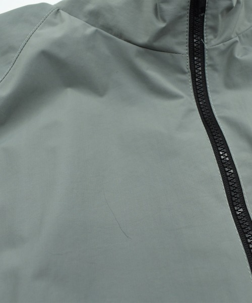 MILITARY（ミリタリー）の「【USED】U.S.ARMY ナイロン トラックジャケット（ナイロンジャケット・メンズ・オリーブ・LARGE）」の2枚目の写真