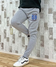 TopIsm（トップイズム）の「カレッジロゴプリント裏起毛スウェットパンツ（スウェットパンツ）」
