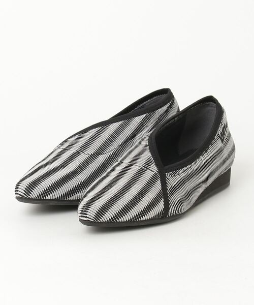 UNITED NUDE(ユナイテッドヌード)の「Fold Lite Lo(パンプス・レディース・オリーブ/ブラック/ブラック×ホワイト・35)」の1枚目の写真