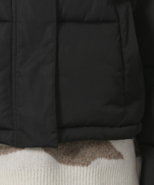 LAKOLE（ラコレ）の「スタンドカラーパファージャケット / 496681（ブルゾン・レディース・アイボリー/ブラウン系その他/ブラック・MEDIUM/LARGE）」の21枚目の写真