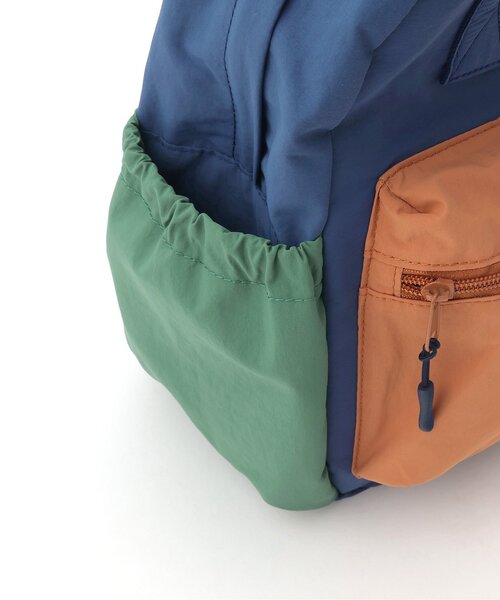 petit main（プティマイン）の「【スマイルシリーズ】リュック (Mサイズ)（バックパック/リュック・キッズ・ネイビー/ブラック/レッド/ピンク/グリーン/レインボー/ブルー系その他/ライトピンク/カラフル/ラベンダー・M）」の22枚目の写真