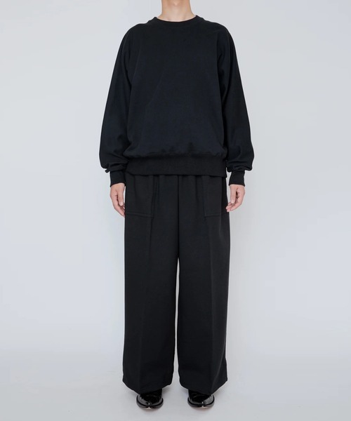 RAINMAKER(レインメーカー)の「【RAINMAKER/レインメーカー】ONE-SIDE KIMONO SLEEVE SWEATSHIRT_LOOSE FIT(スウェット・メンズ・ブラック/グレー・FREE)」の3枚目の写真