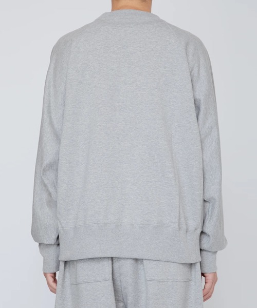 RAINMAKER(レインメーカー)の「【RAINMAKER/レインメーカー】ONE-SIDE KIMONO SLEEVE SWEATSHIRT_LOOSE FIT(スウェット・メンズ・ブラック/グレー・FREE)」の5枚目の写真