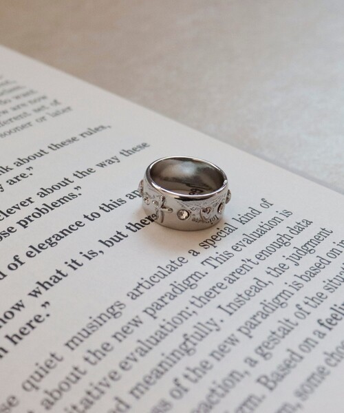 fredy emue(フレディエミュ)の「モチーフジルコリング(リング・レディース・シルバー/ゴールド・FREE)」の3枚目の写真