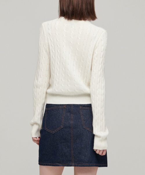 MUSINSA STANDARD WOMAN（ムシンサスタンダードウーマン）の「ウィメンズアンゴラブレンドケーブルクルーネックニット[アイボリー]（ニット/セーター・レディース・その他・SMALL/MEDIUM/LARGE/X-SMALL）」の2枚目の写真