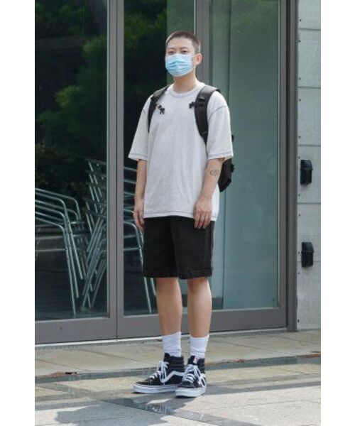 MUSINSA STANDARD（ムシンサスタンダード）の「ワンタックワイドデニムショーツ [ウォッシュドブラック]（デニムパンツ・メンズ・その他・29/30/31/33/26/27/28/40/38/42/36/34/32）」の20枚目の写真