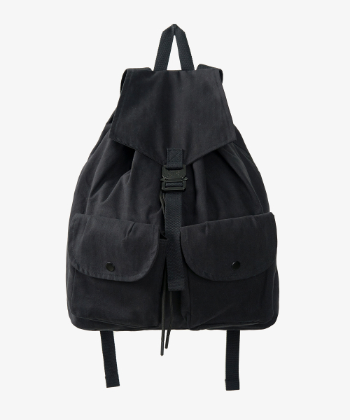 TOFFEE（トフィー）の「オーバーフラップバックルバックパック (ブラック)（バックパック/リュック・レディース・その他・ONE SIZE）」の2枚目の写真