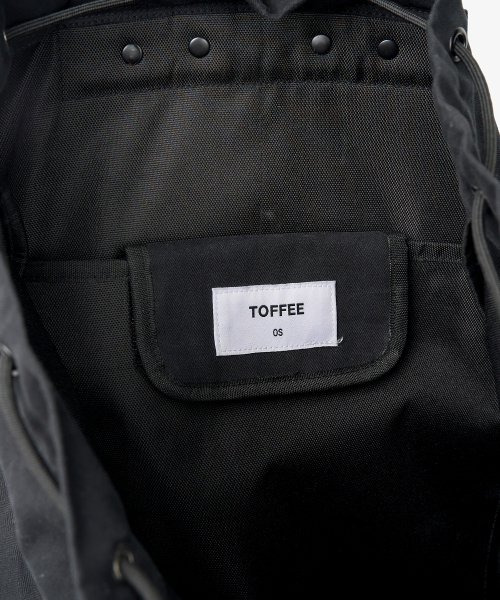 TOFFEE（トフィー）の「オーバーフラップバックルバックパック (ブラック)（バックパック/リュック・レディース・その他・ONE SIZE）」の10枚目の写真