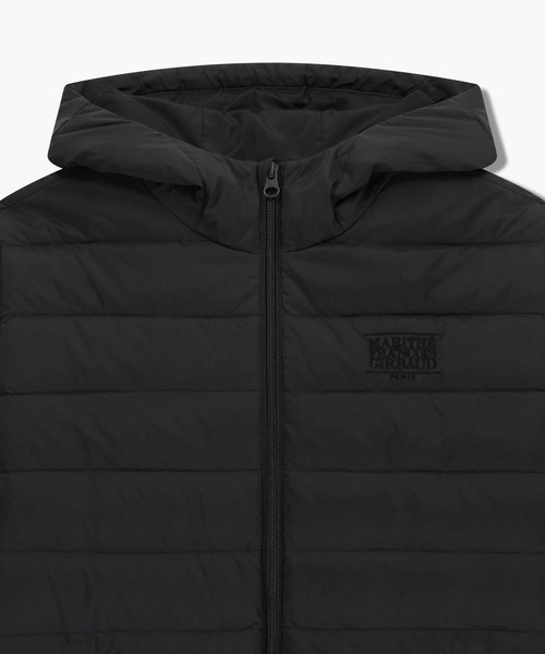 MARITHE + FRANCOIS GIRBAUD(マリテフランソワジルボー)の「CLASSIC LOGO HOODED LIGHT DOWN JACKET(ダウンジャケット/コート・レディース・Black/アイボリー・SMALL/MEDIUM/LARGE)」の10枚目の写真