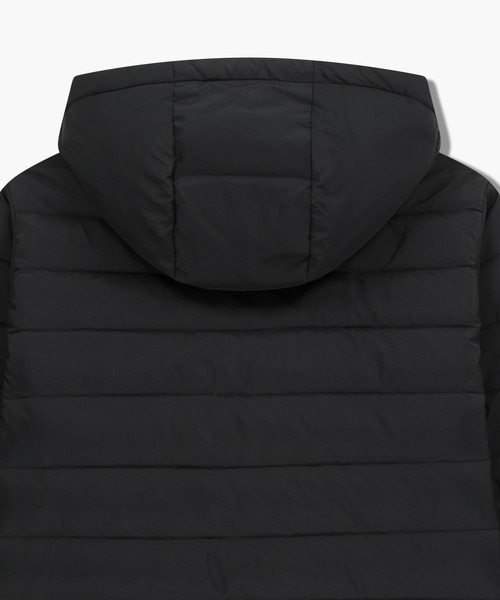 MARITHE + FRANCOIS GIRBAUD(マリテフランソワジルボー)の「CLASSIC LOGO HOODED LIGHT DOWN JACKET(ダウンジャケット/コート・レディース・Black/アイボリー・SMALL/MEDIUM/LARGE)」の11枚目の写真