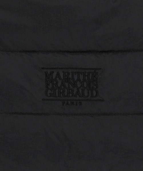 MARITHE + FRANCOIS GIRBAUD(マリテフランソワジルボー)の「CLASSIC LOGO HOODED LIGHT DOWN JACKET(ダウンジャケット/コート・レディース・Black/アイボリー・SMALL/MEDIUM/LARGE)」の12枚目の写真