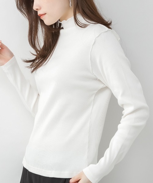 RCD(アールシーディー)の「ハイネックメローリブカットソー(Tシャツ/カットソー・レディース・ベージュ/ブラック/オフホワイト・LL/L/M/3L/4L)」の4枚目の写真