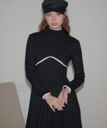 Line Point High Neck Dress_ Black