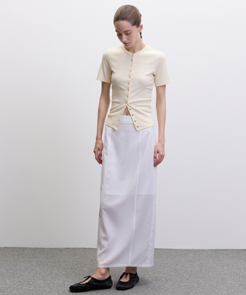 HAE BY HAEKIM（ヘバイヘキム）の「[アトリエ] リブカーディガン_クリーム（カーディガン/ボレロ・レディース・その他・SMALL/MEDIUM）」の3枚目の写真