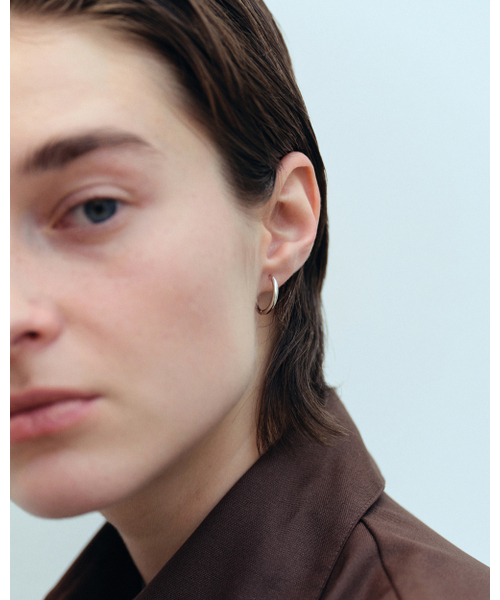 ANOTHERLAYER（アナザーレイヤー）の「Simple Hoop Earring - Silver (silver925)（ピアス（両耳用）・レディース・その他・FREE）」の3枚目の写真