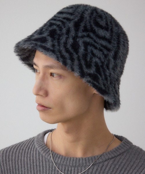AZUL by moussy(アズールバイマウジー)の「ゼブラ柄シャギーバケハ(ハット・メンズ・ブラック系その他/グリーン系その他2・FREE)」の2枚目の写真