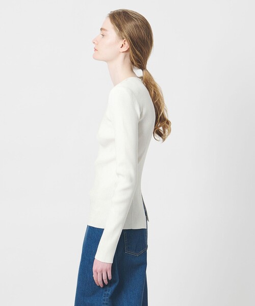 AEWEN MATOPH（イウエン マトフ）の「＜AEWEN MATOPH＞コットンカシミヤミックス ショルダーパッドニット（ニット/セーター・レディース・ライラック/ブラック/ホワイト・FREE）」の19枚目の写真