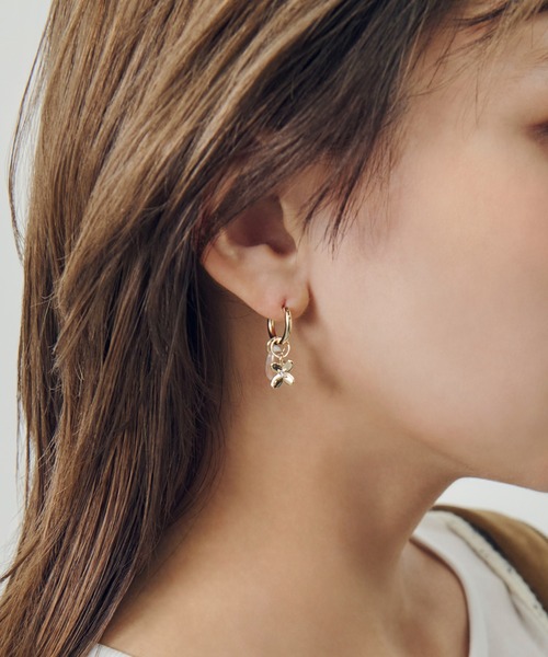 GOLDY（ゴールディ）の「トゥインクル ブルーム ピアス（ピアス（両耳用）・レディース・シルバー/ゴールド/シルバー×ゴールド・FREE）」の7枚目の写真