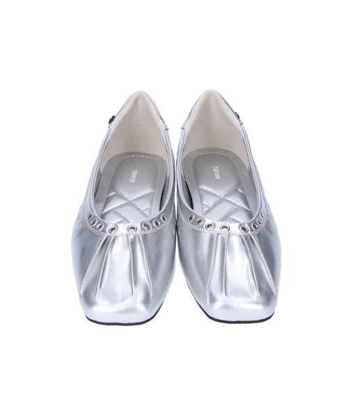 SHOEHI(シューハイ)の「ムアストラップフラット(2Colors)_F1121(バレエシューズ・レディース・ブラック/シルバー・22.5cm/23cm/23.5cm/24cm/24.5cm/25cm)」の17枚目の写真