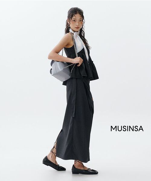 SHOEHI(シューハイ)の「ムアストラップフラット(2Colors)_F1121(バレエシューズ・レディース・ブラック/シルバー・22.5cm/23cm/23.5cm/24cm/24.5cm/25cm)」の11枚目の写真