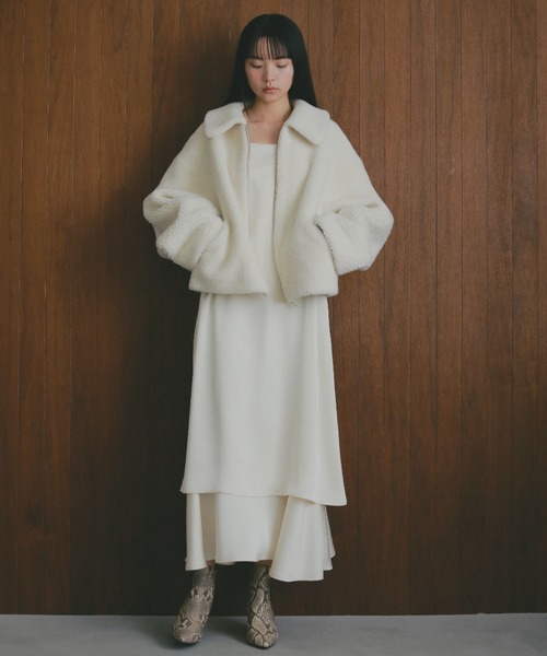 A part by（アパートバイ）の「リバーシブルボアジャケット（ブルゾン・レディース・グレー/チャコールグレー/アイボリー・MEDIUM/SMALL）」の8枚目の写真