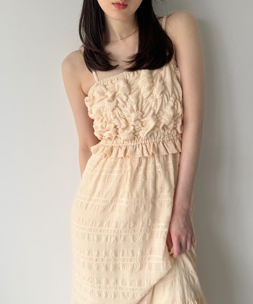 junoah(ジュノア)の「シャーリングベアキャミワンピース(ワンピース・レディース・ピンク/クリーム/ブラック・SMALL/MEDIUM/LARGE)」の7枚目の写真